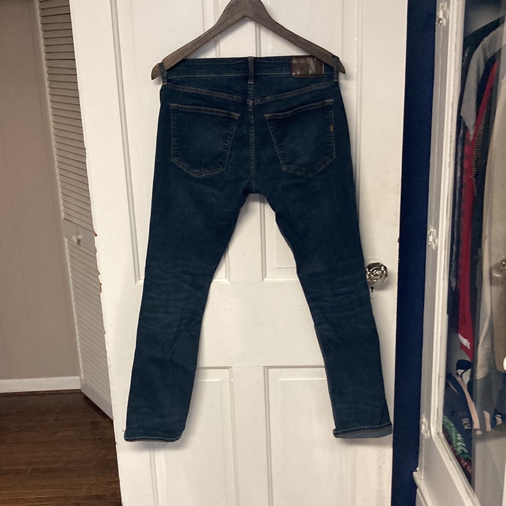 Express Jeans - Picture 3 of 6